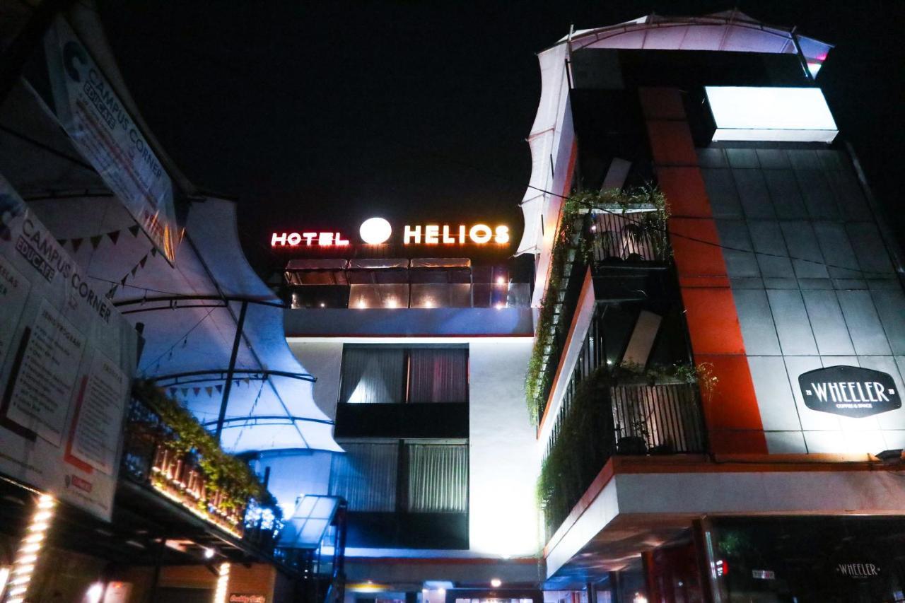 Helios Hotel Malang Extérieur photo