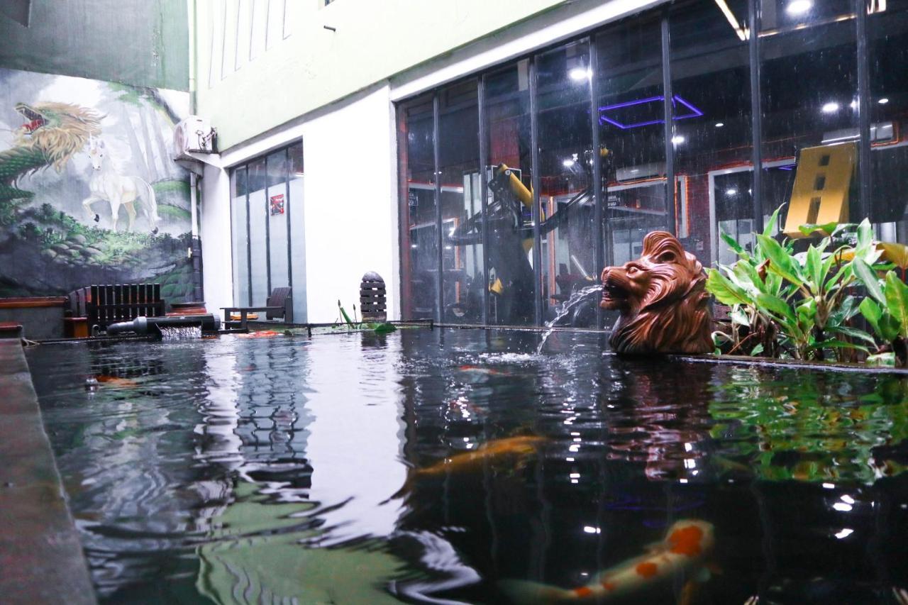 Helios Hotel Malang Extérieur photo